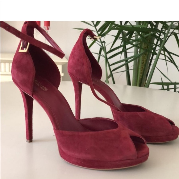 Platform Sandals - Picture 1 of 7